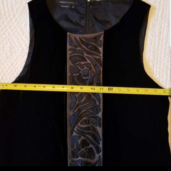 ELEGANT..BCBGMAXAZRIA BLACK DRESS - Picture 9 of 11